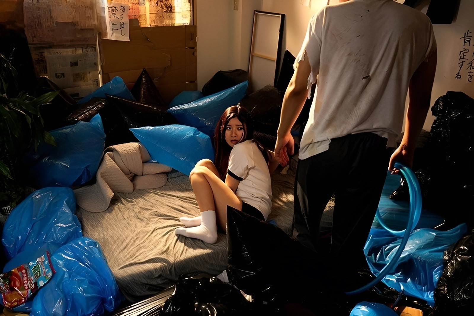 CAWD-590 隣に住む不幸な女子学生と変態の結末